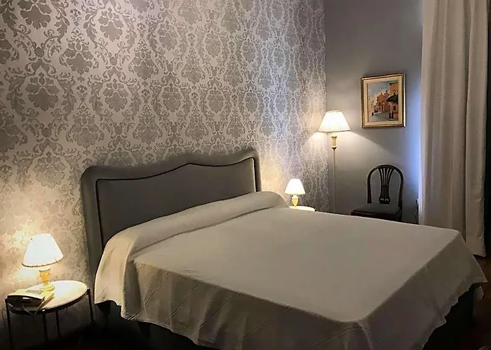 Hotel Castille